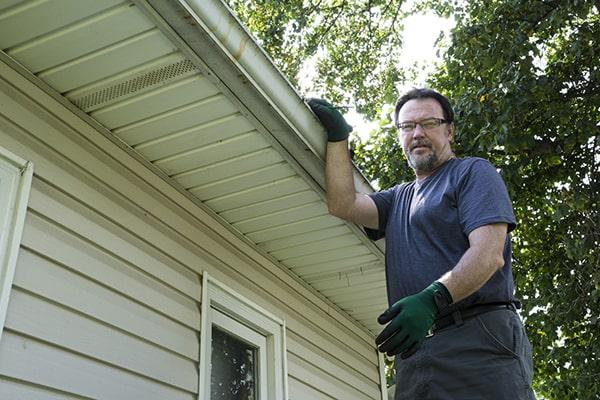 Gutter Cleaning of Lemoore workers